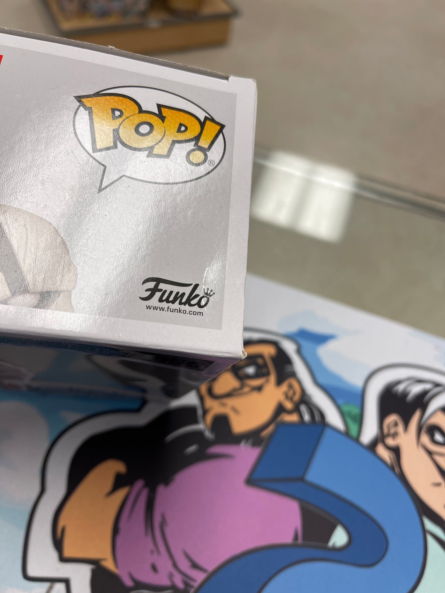 Poison Captain America (Venom)- Funko Pop! #856 (Pop In a Box Exclusive)(Box Damage)