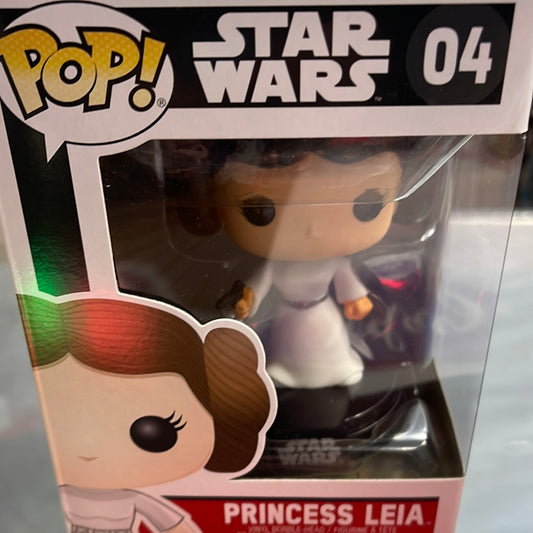 Princess Leia (Star Wars)- Funko Pop! #04
