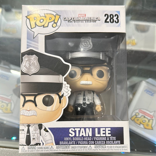 Stan Lee (Captain America)- Funko Pop! #283 (Walmart Exclusive)