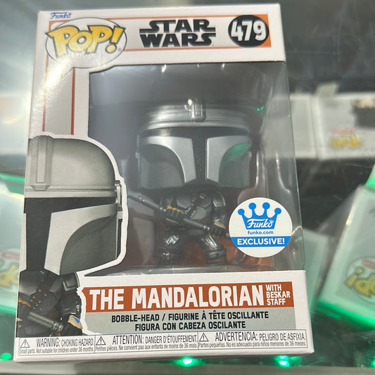 Mandalorian w/ Beskar Staff (Star Wars)- Funko Pop! #479 (Funko Exclusive)