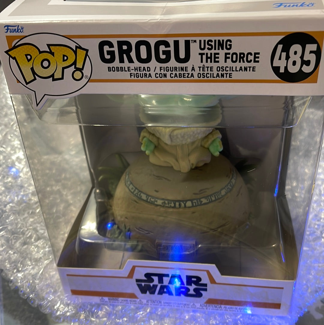 Grogu using the force (Star Wars)- Funko Pop! (lights/sound)#485
